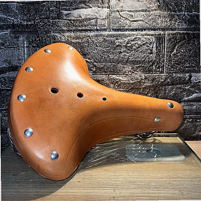 Classic Bicycle Seat Buffalo Leather Bike Seat for Outdoor Riding Comfortable