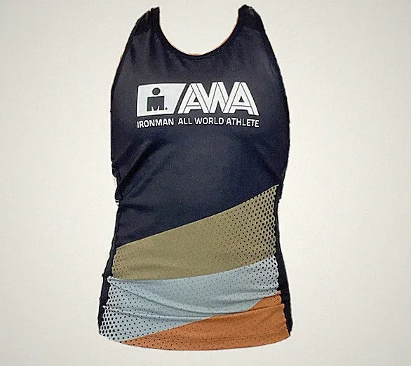 Zoot Ironman AWA 2019 Triathlon Multicolor Cycling Tri Top Womens Large